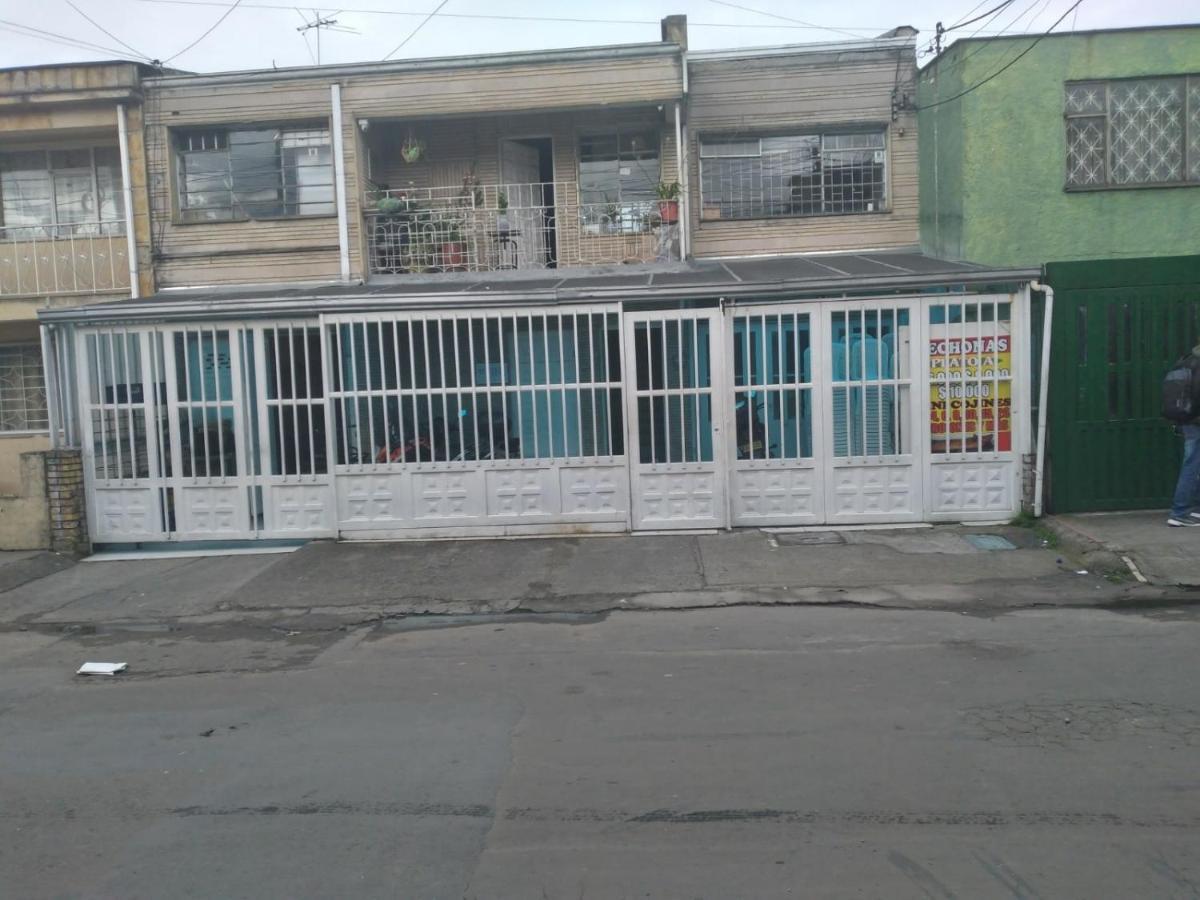 Habitacion Con Bano Privado Cerca Al Aeropuerto Bogota Bagian luar foto